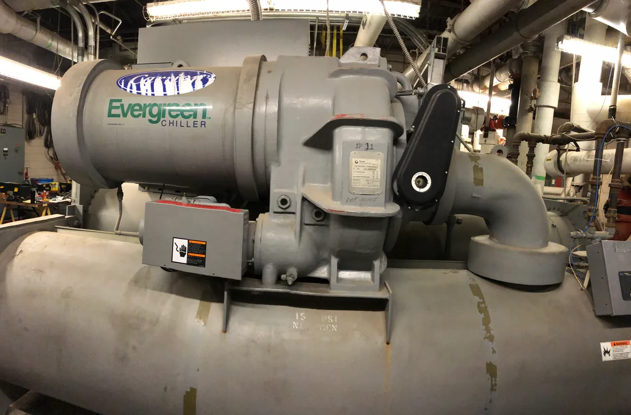 A Carrier 19XRV overhaul